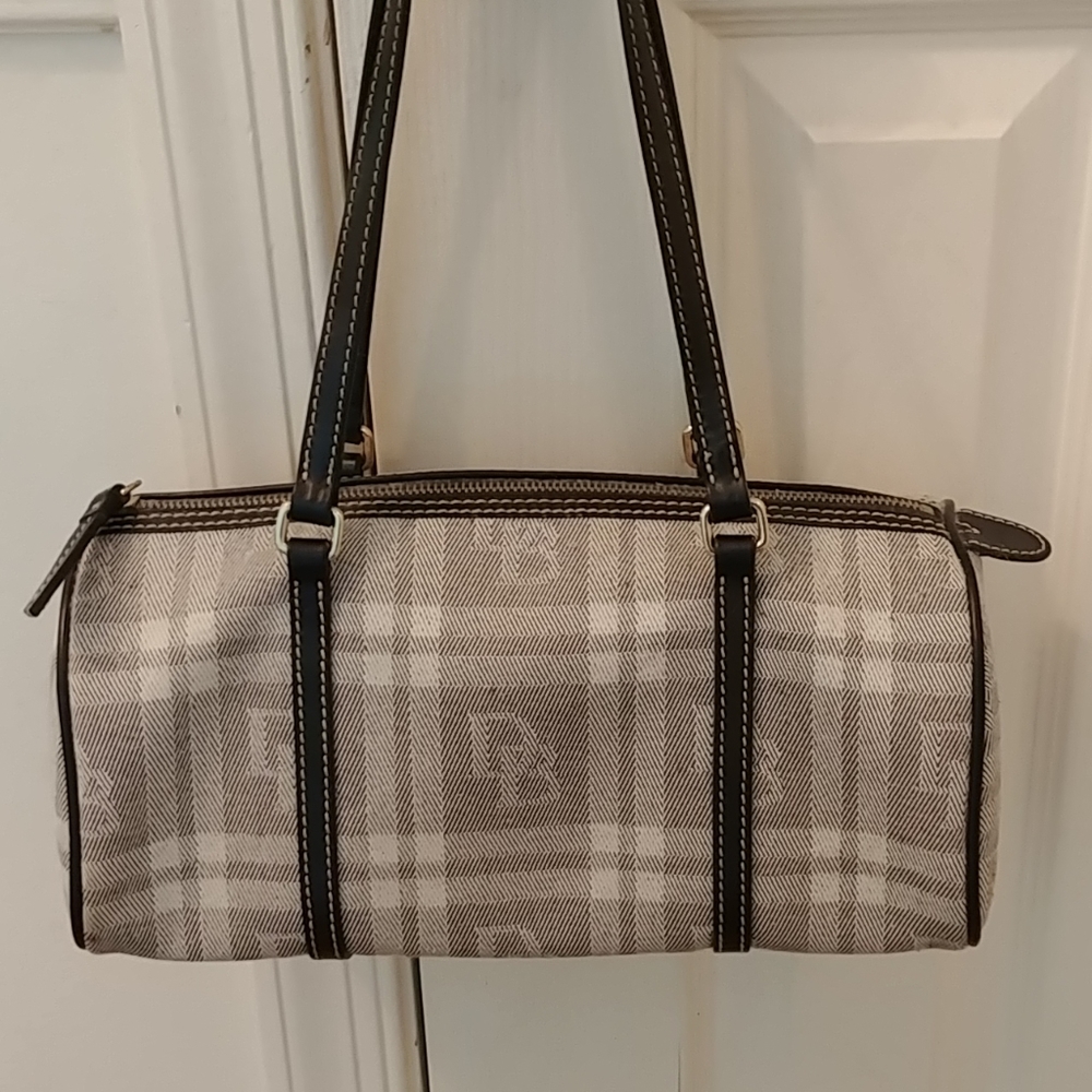 Vintage Dooney & Bourke plaid barrel bag